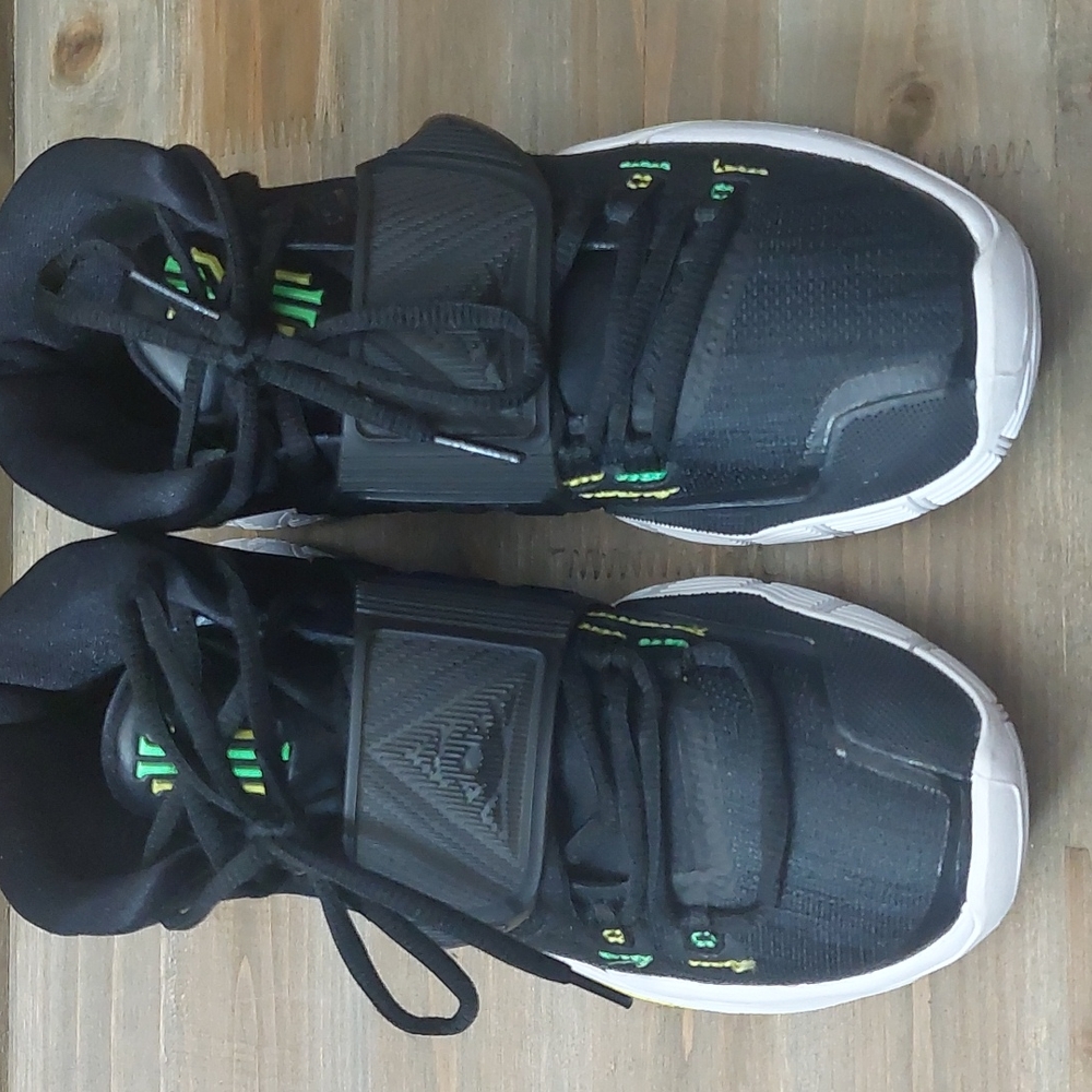 Nike Kyrie 6 "Shutter Shades"